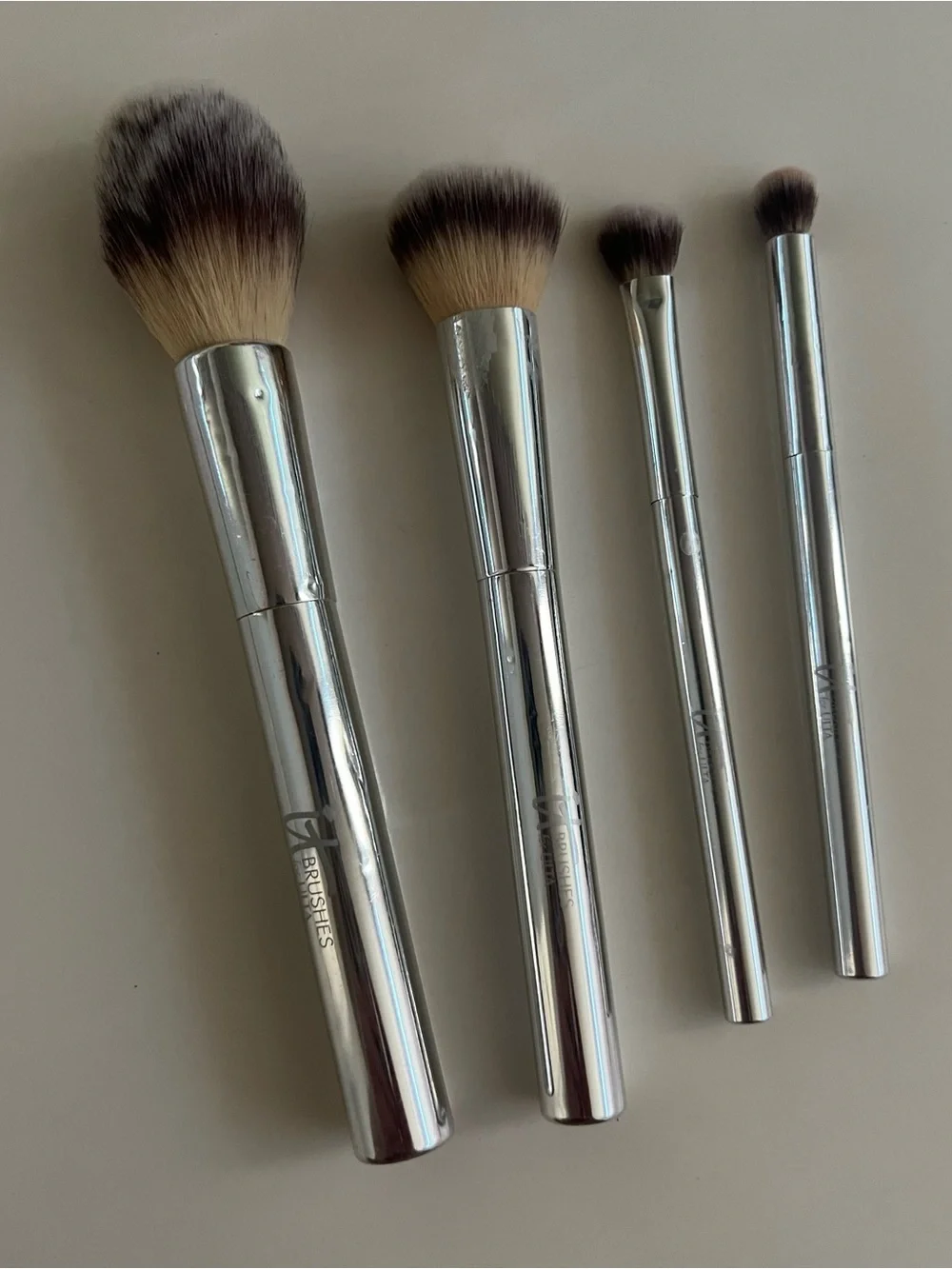 IT Cosmetics makeup brushes